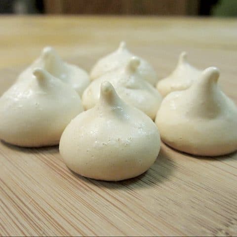 Meringue cloud cookies