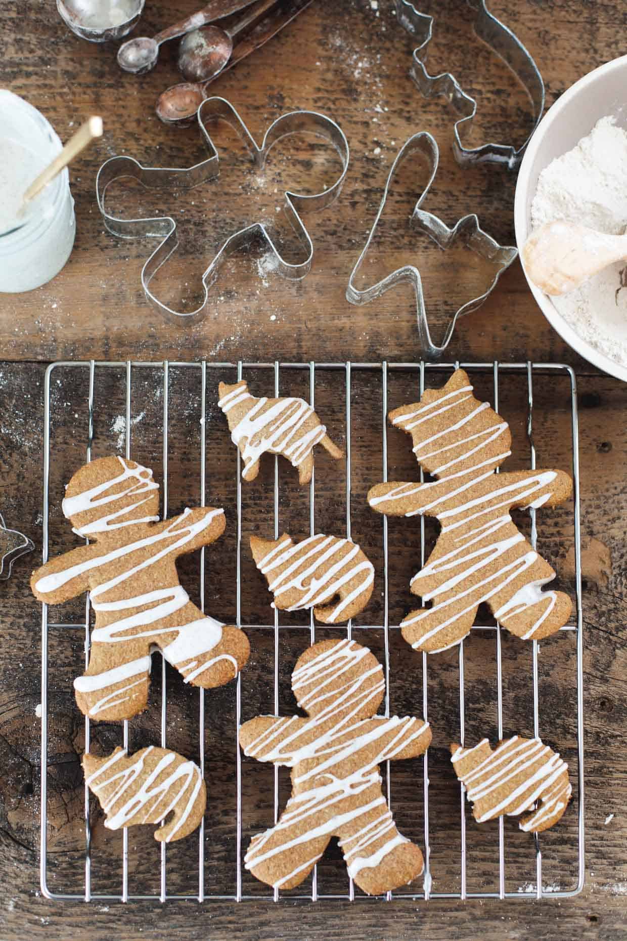 Iced Gingerbread Men {Gluten-Free} | Snixy Kitchen