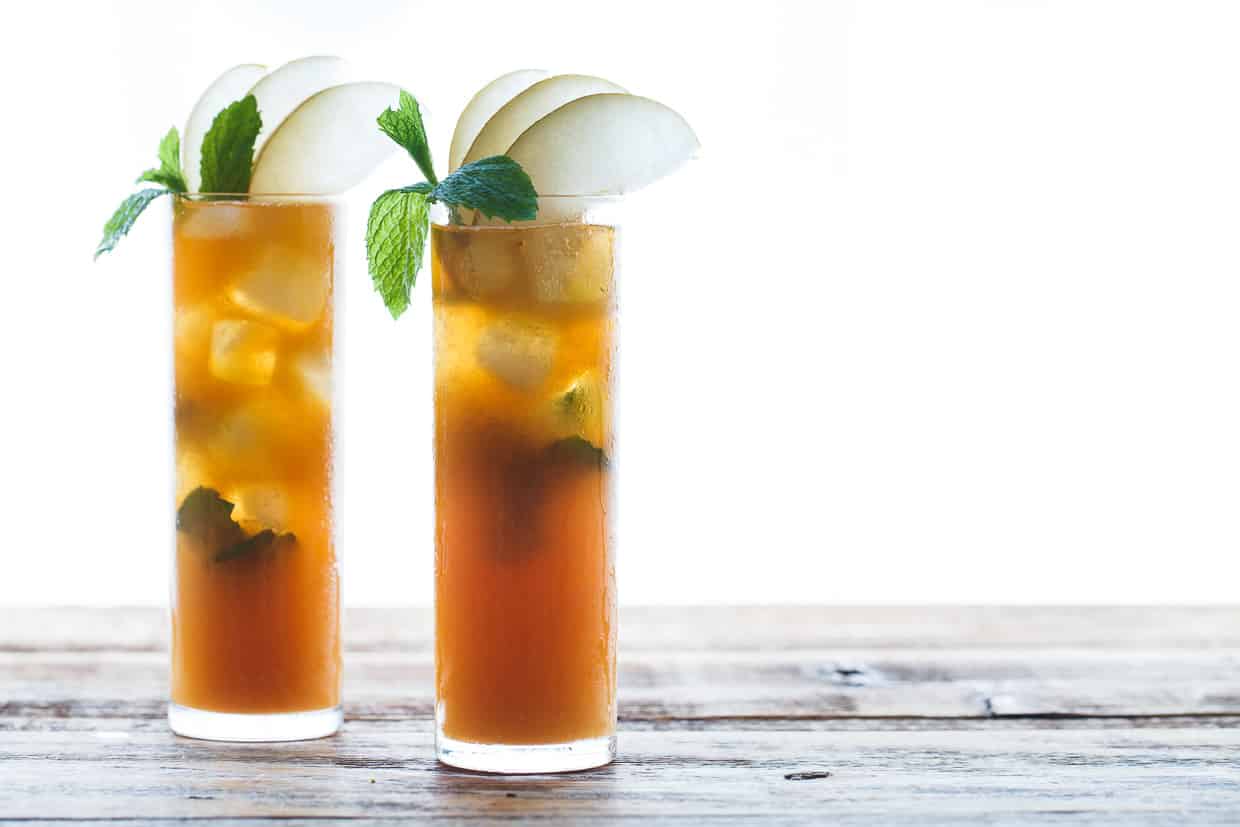 Sparkling Asian Pear and Mint Iced Tea