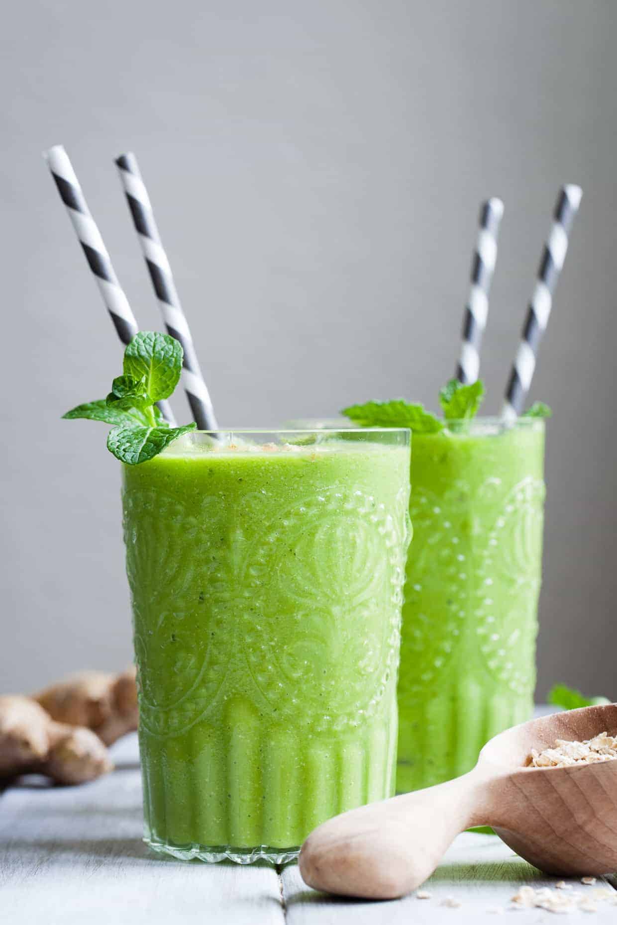 Sweet Zing Ginger Oatmeal Green Smoothie