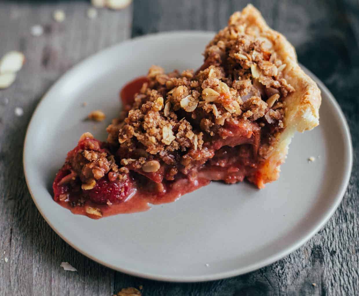 Gluten-Free Strawberry Rhubarb Pie