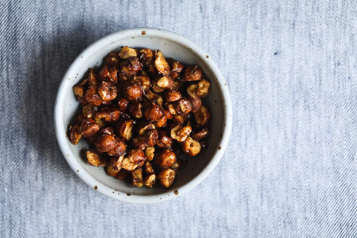 Spicy Maple Hazelnuts