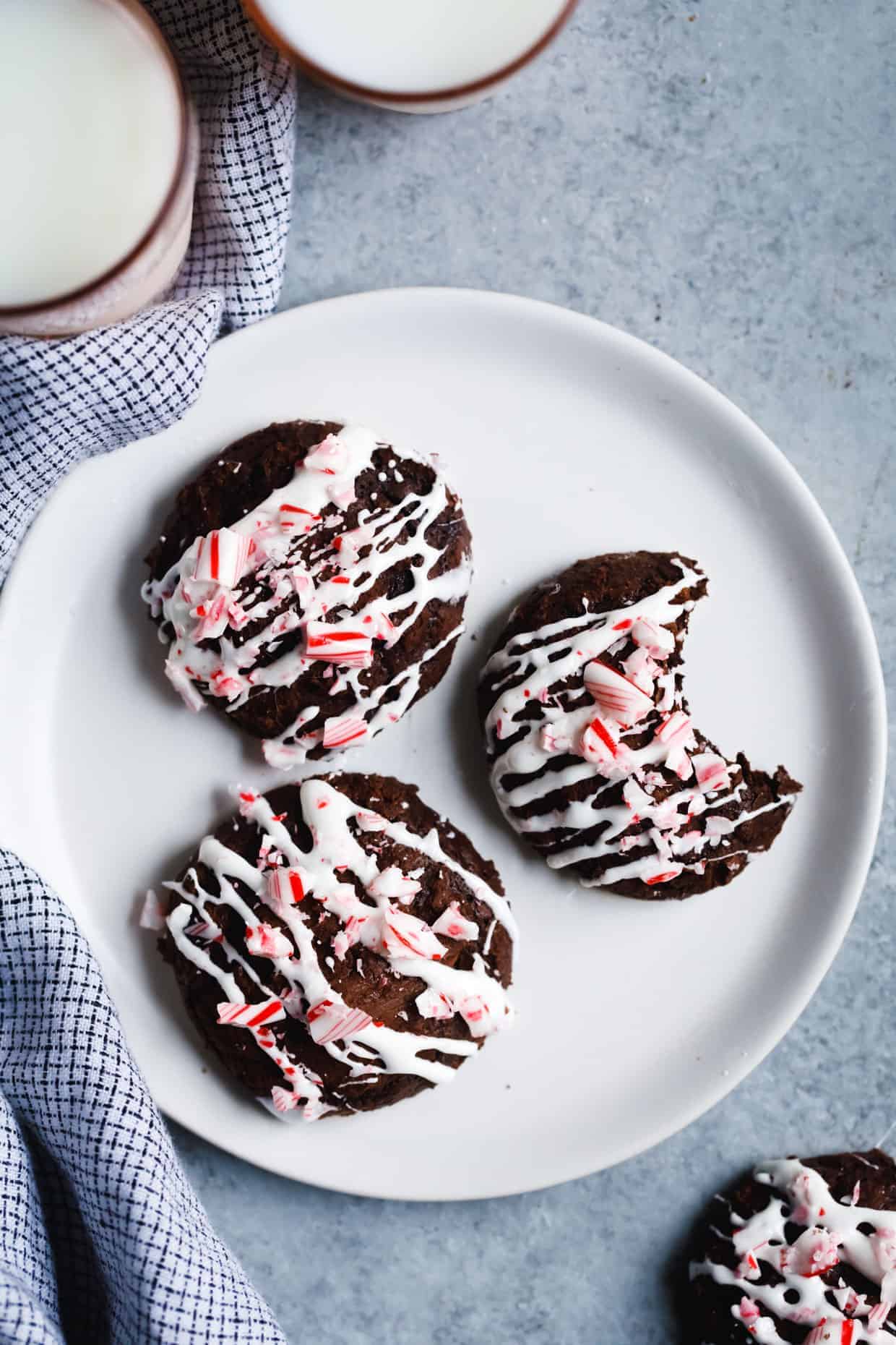 Flourless Peppermint Chocolate Marshmallow Cookies