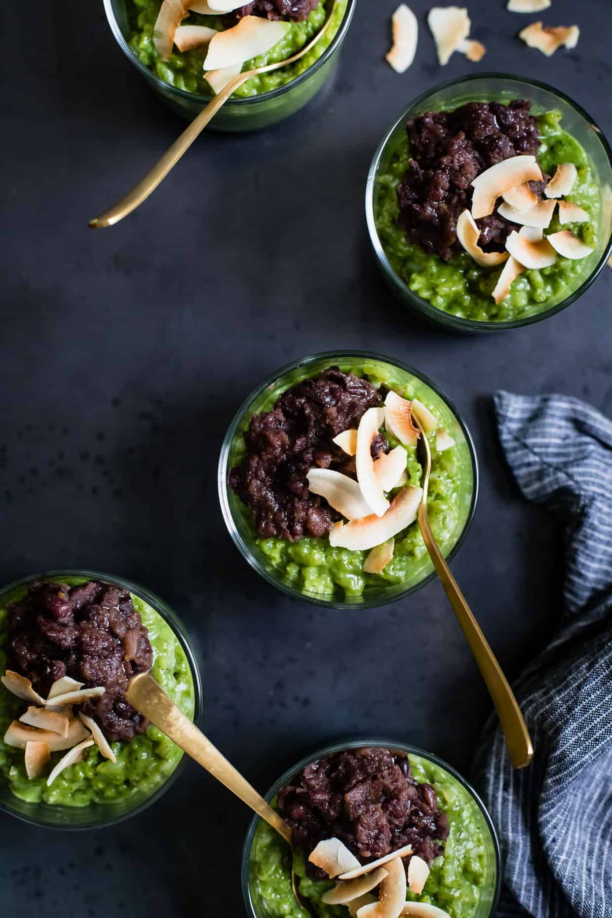 Coconut Matcha Rice Pudding with Date Adzuki Bean Paste {Vegan} - Snixy  Kitchen