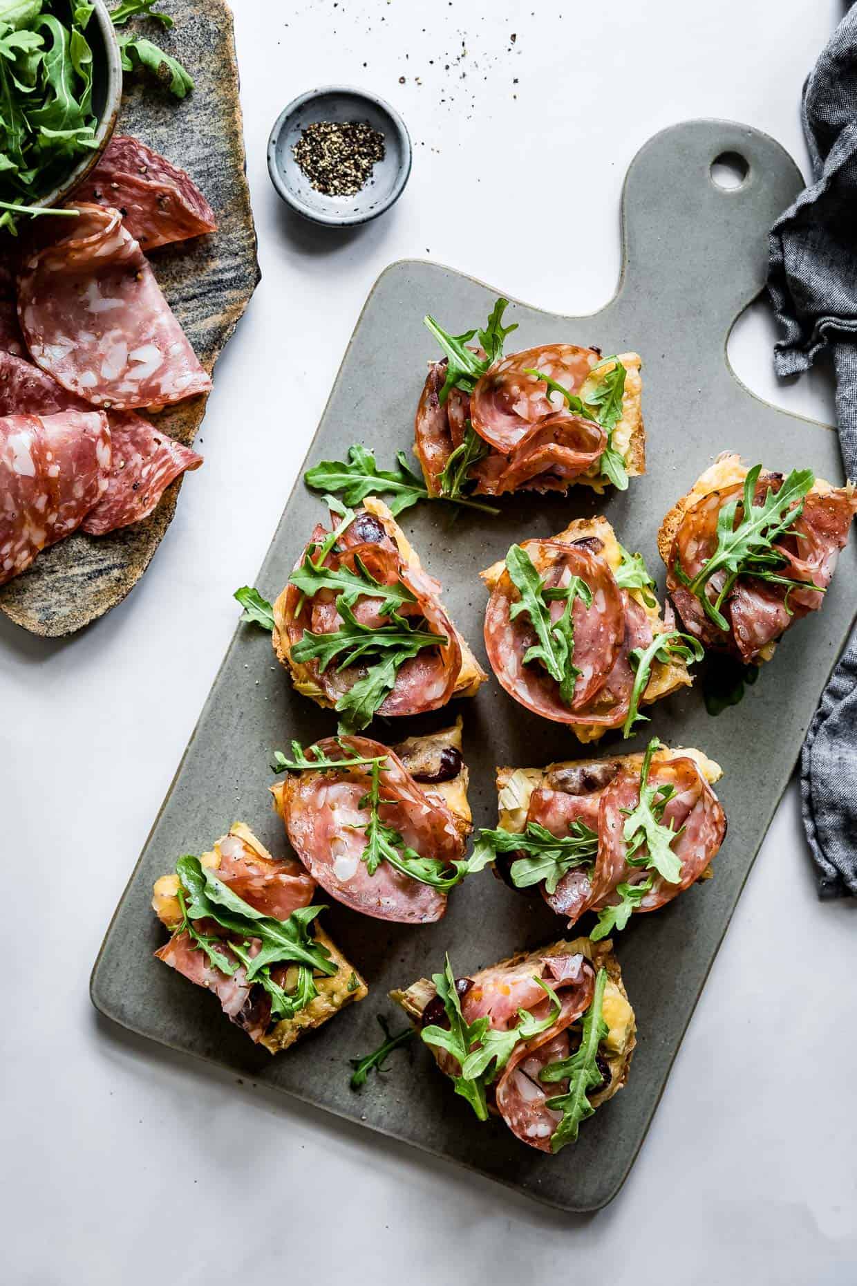 Loaded Smoked Gouda Garlic Bread #garlicbread #fathersday #recipe