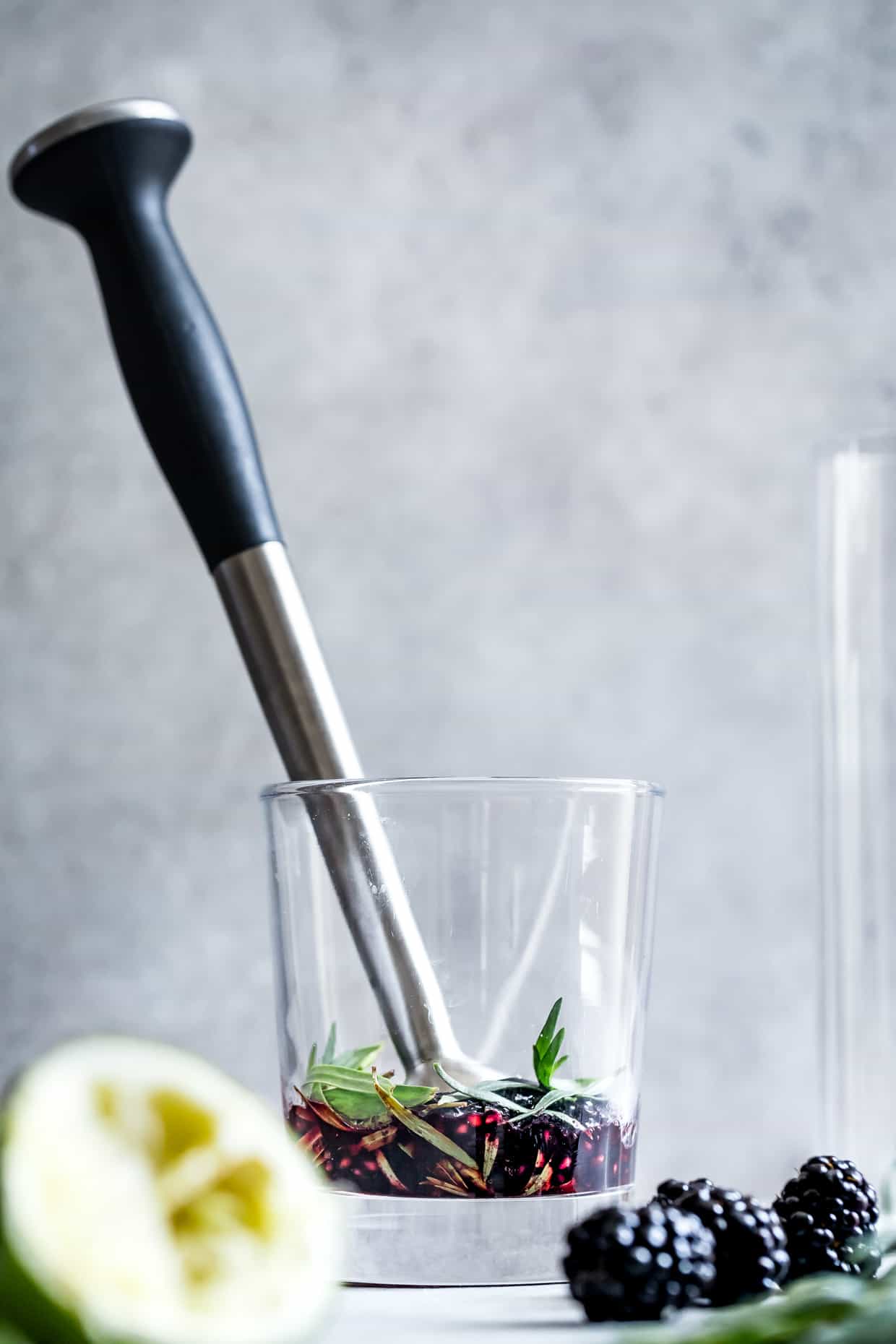 Blackberry Hibiscus Spritzer with Tarragon #mocktail #recipe #hibiscus