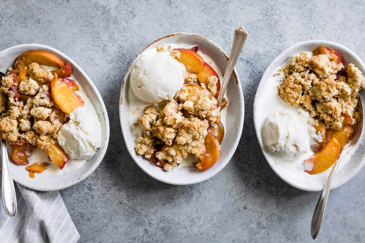 Gluten-Free Brown Sugar Peach Crumble #dessert #glutenfree #recipe #peachcrumble