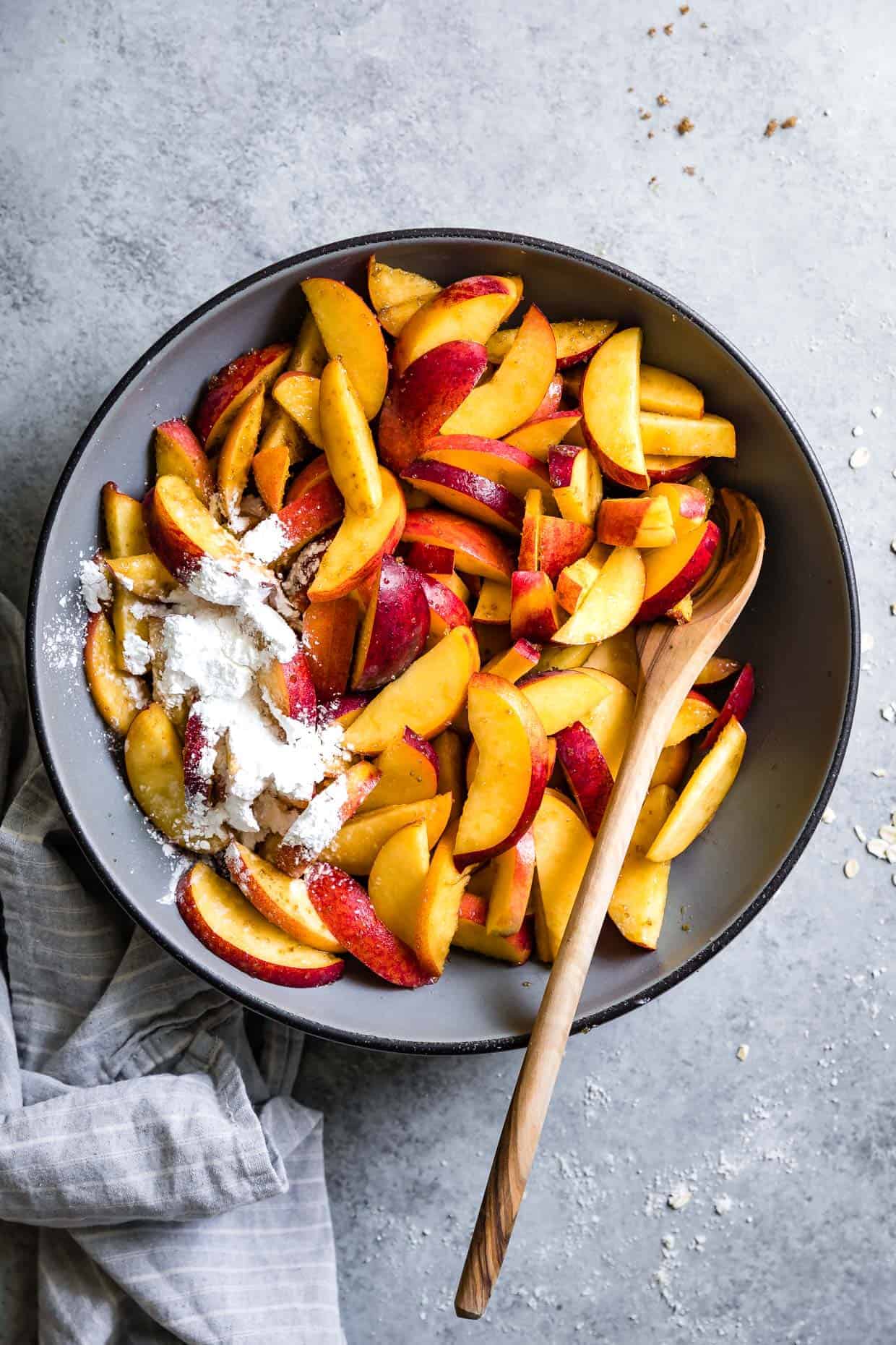 Gluten-Free Brown Sugar Peach Crumble #dessert #glutenfree #recipe #peachcrumble