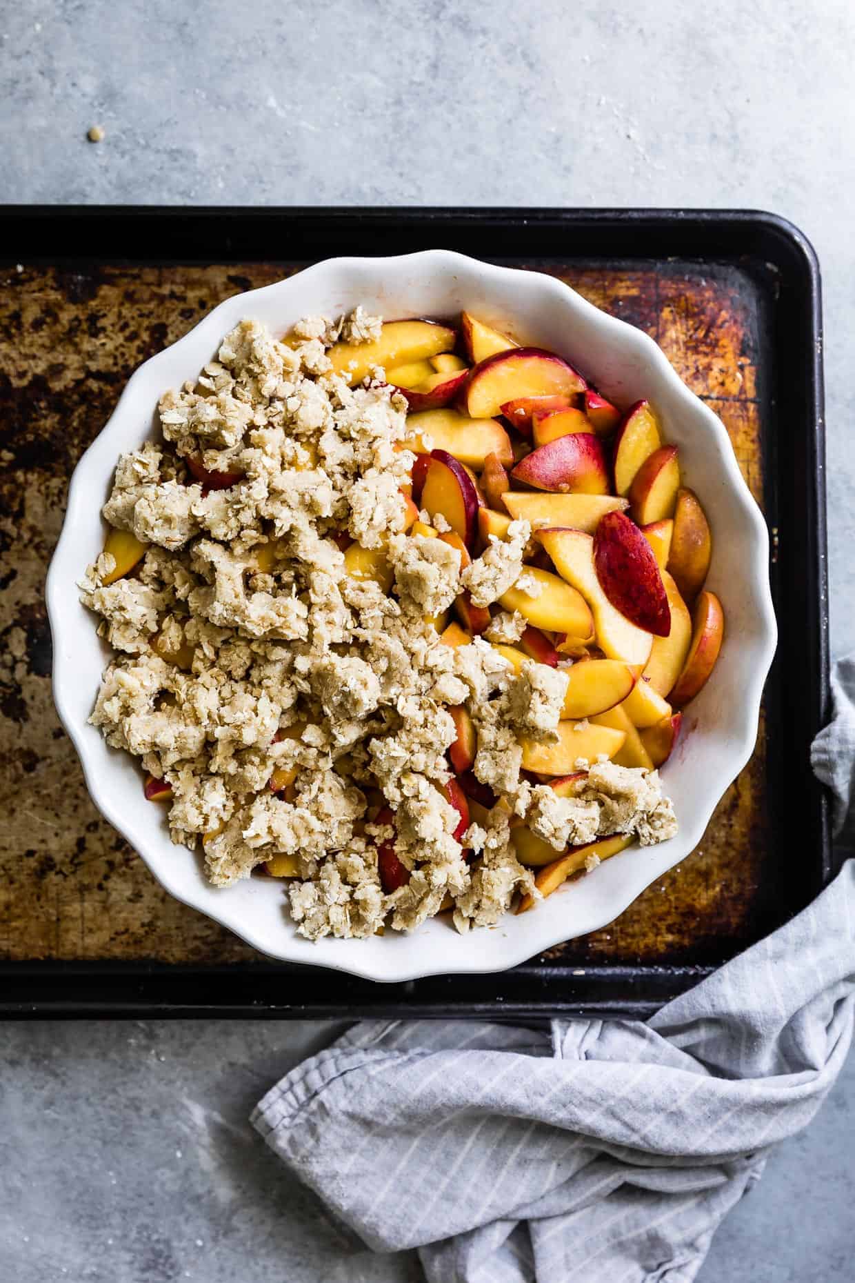 Gluten-Free Brown Sugar Peach Crumble #dessert #glutenfree #recipe #peachcrumble