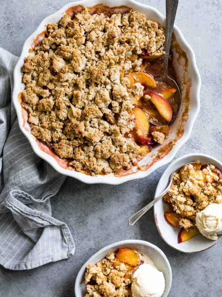 Gluten-Free Brown Sugar Peach Crumble #dessert #glutenfree #recipe #peachcrumble