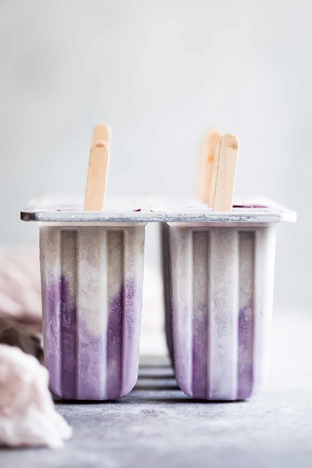 Blueberry London Fog Popsicles #popsicles #blueberry #londonfog #earlgrey #recipe