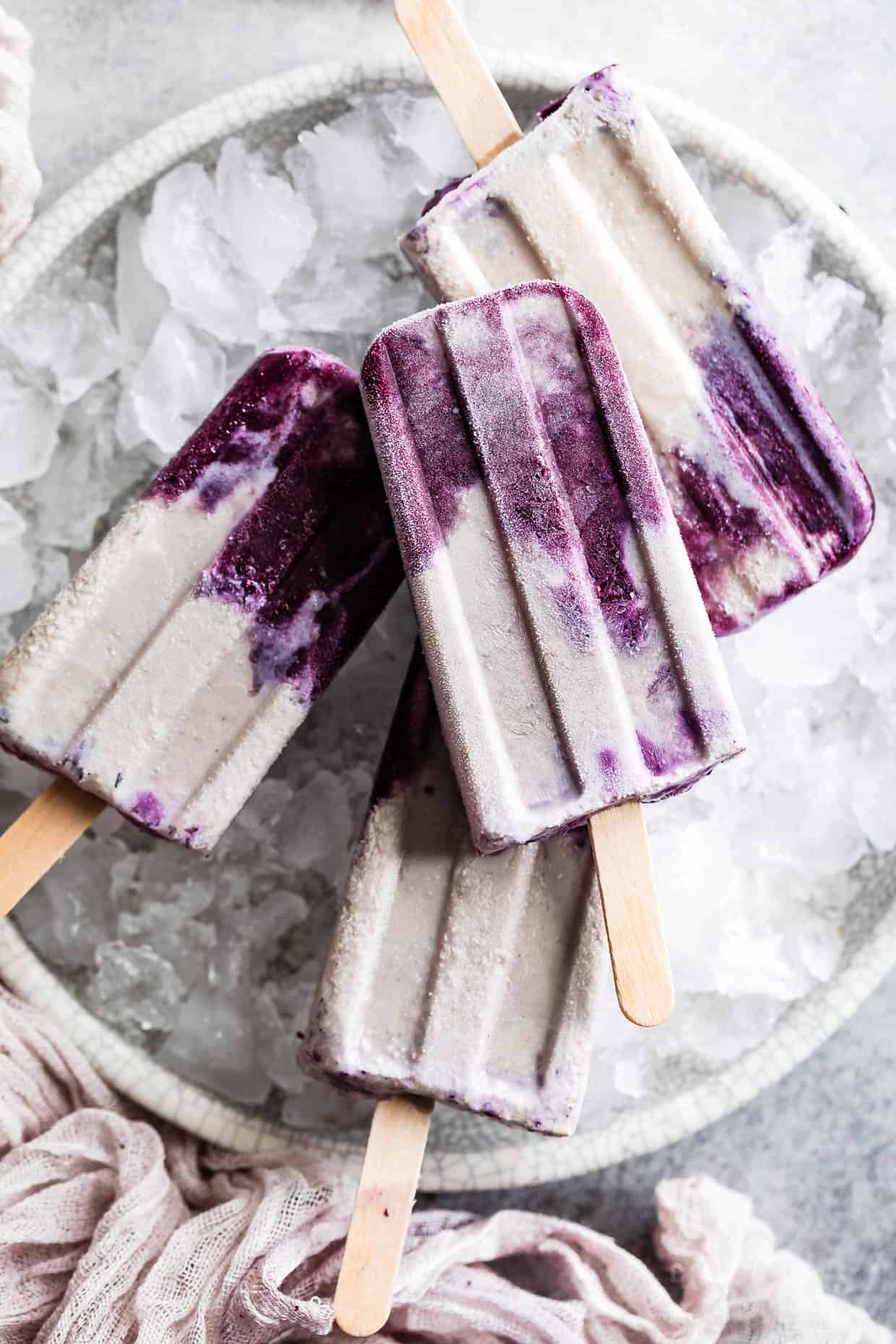 Blueberry London Fog Popsicles #popsicles #blueberry #londonfog #earlgrey #recipe