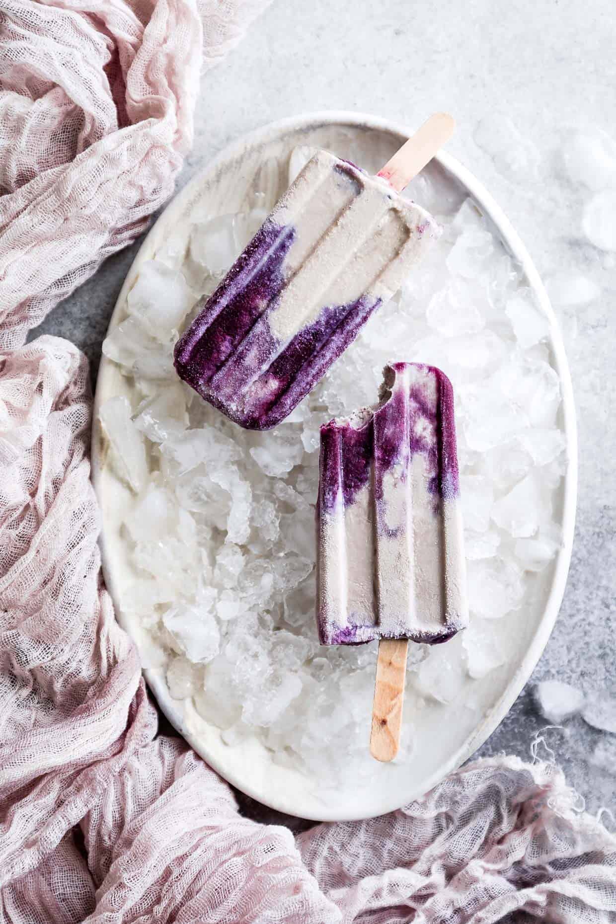 Blueberry London Fog Popsicles #popsicles #blueberry #londonfog #earlgrey #recipe