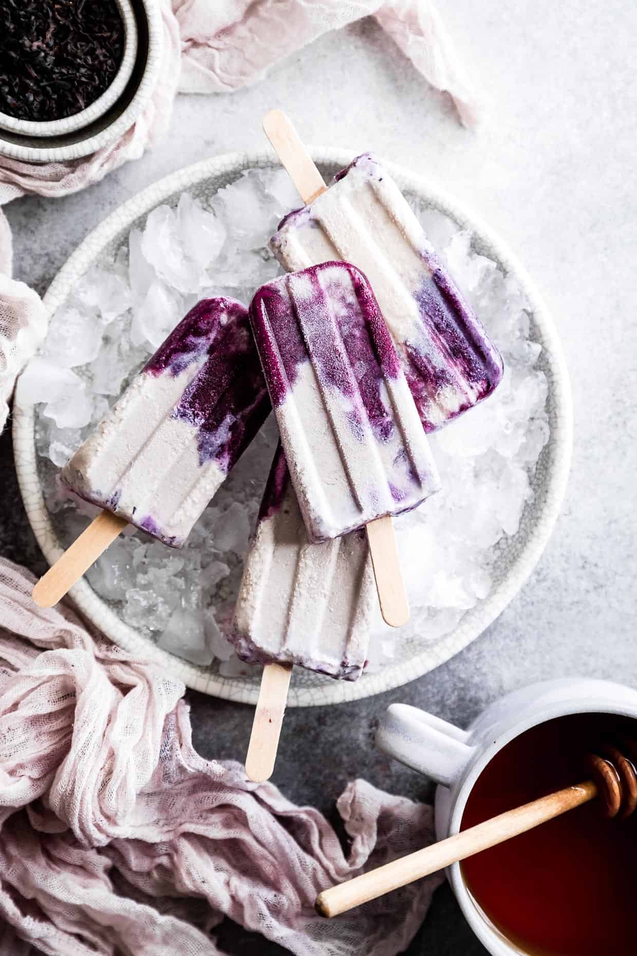 Blueberry London Fog Popsicles #popsicles #blueberry #londonfog #earlgrey #recipe