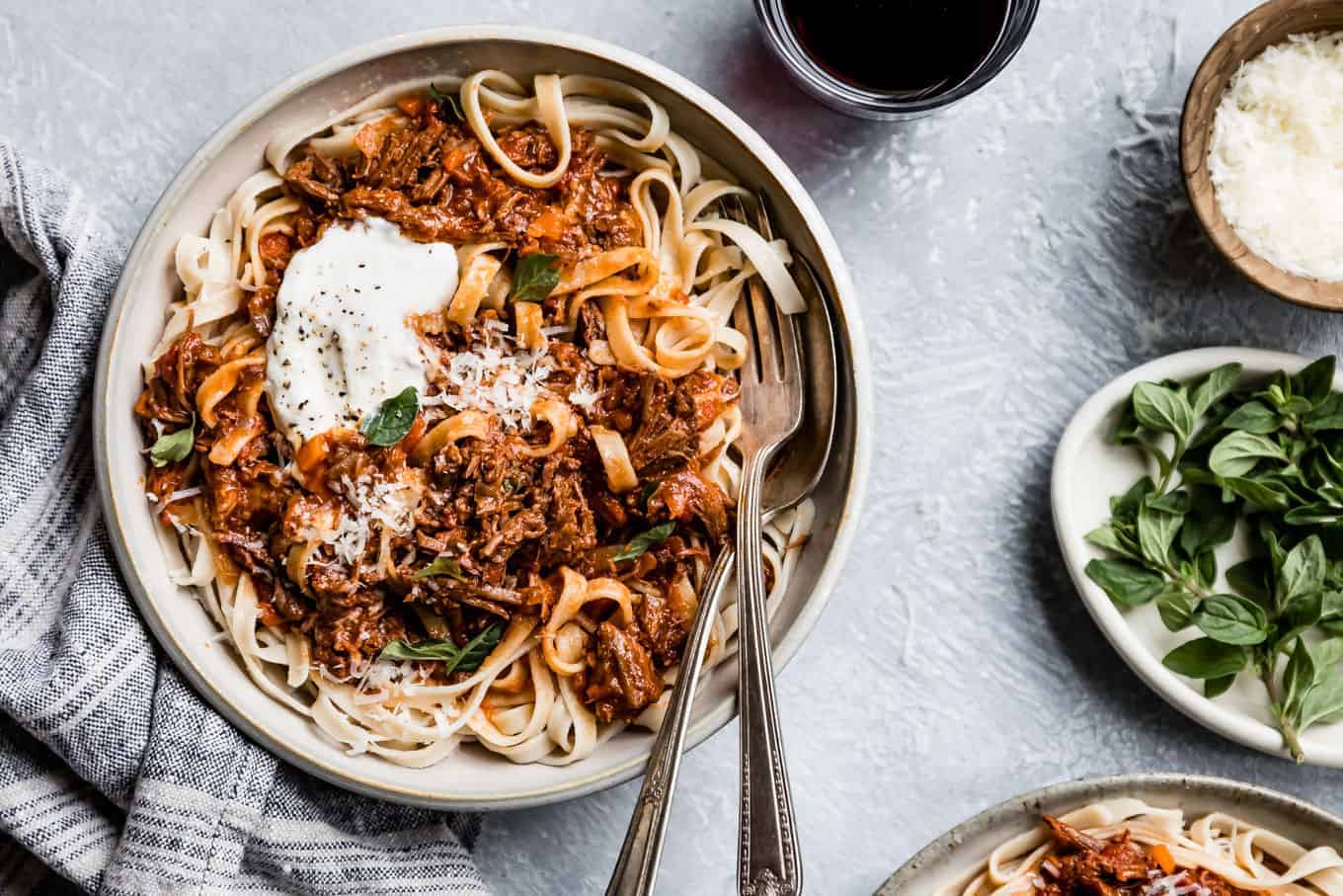 Easy Instant Pot Beef Ragu 