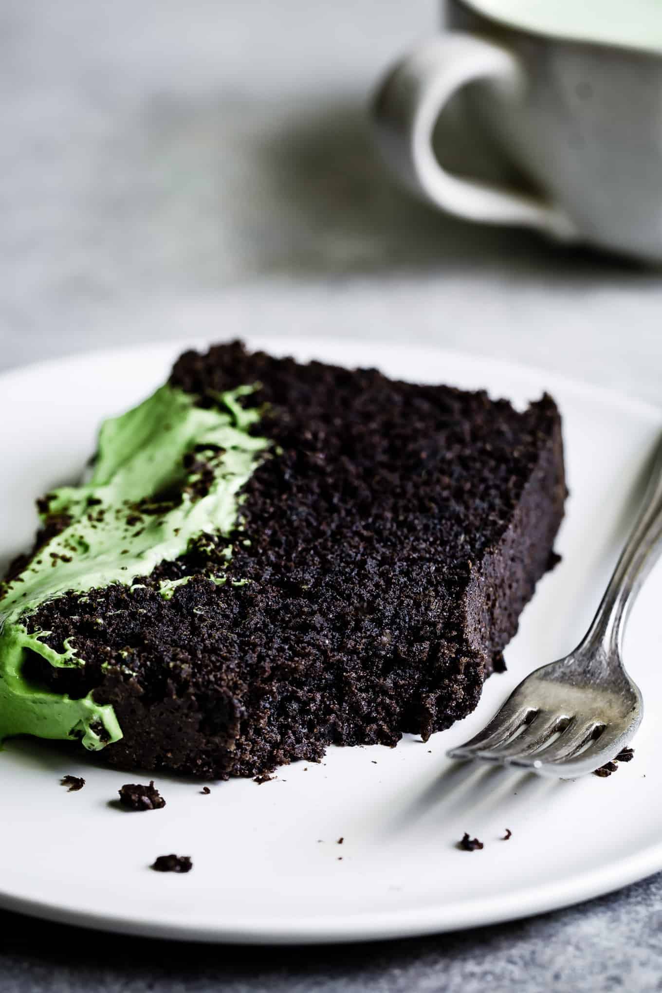 Chocolate Cake with Black Sesame Powder