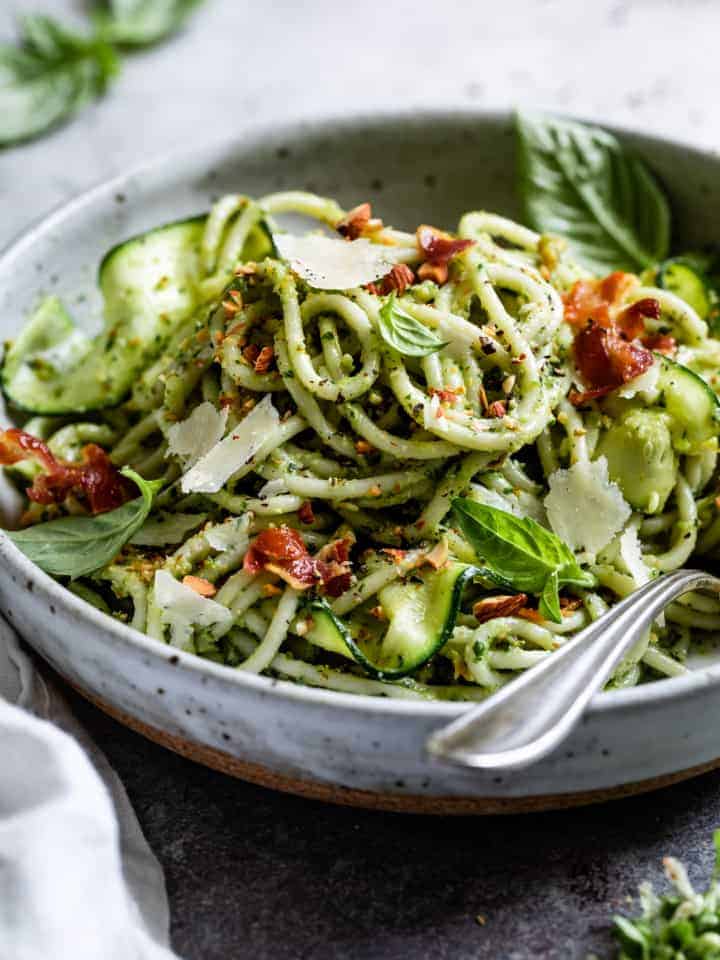 Chicken pesto zucchini noodles: Introducing OmieBox