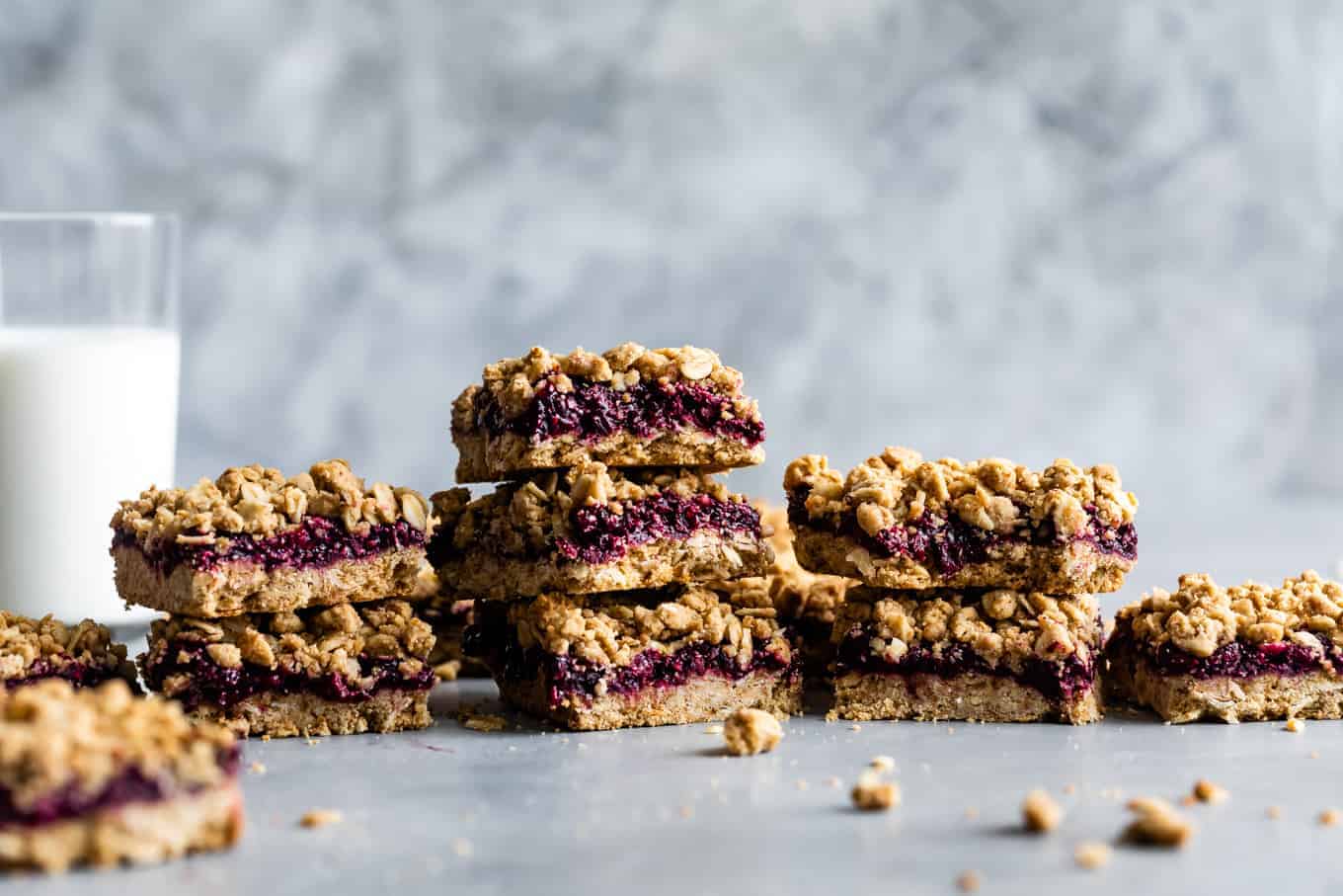 Breakfast Crumble Bars