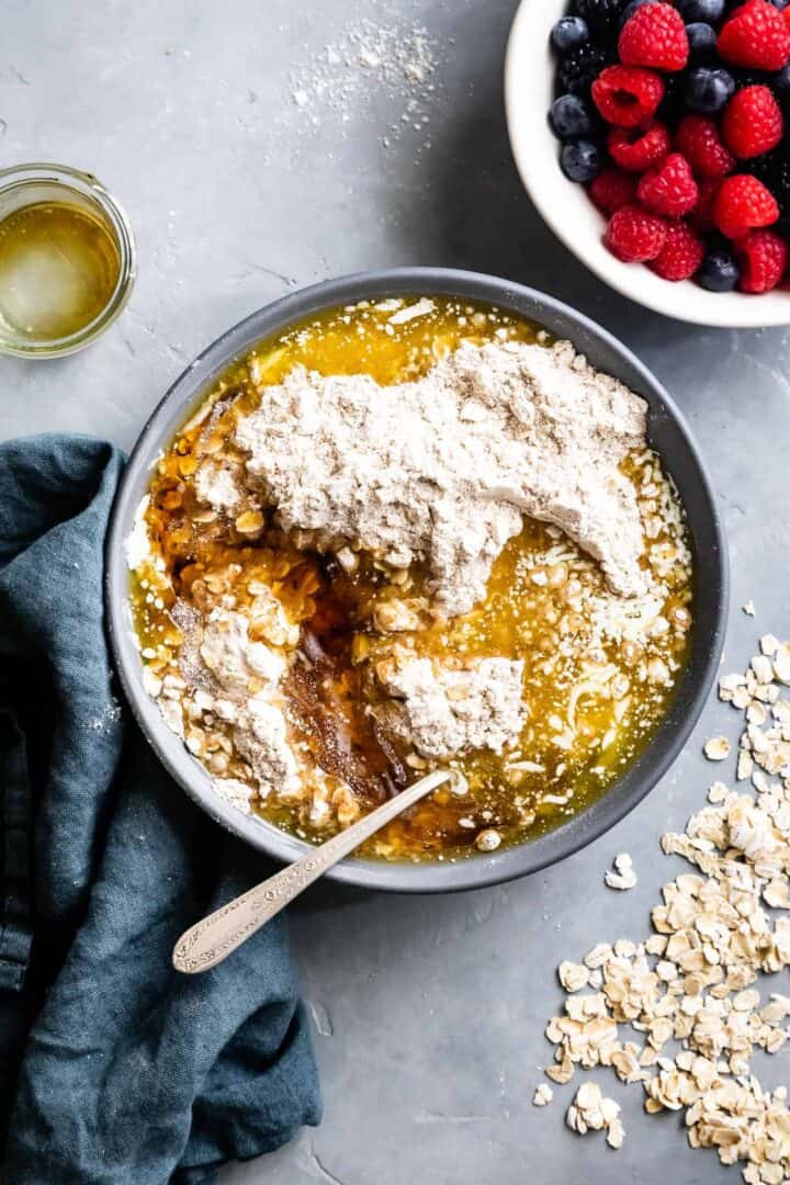 GlutenFree Breakfast Oatmeal Jam Bars Snixy Kitchen