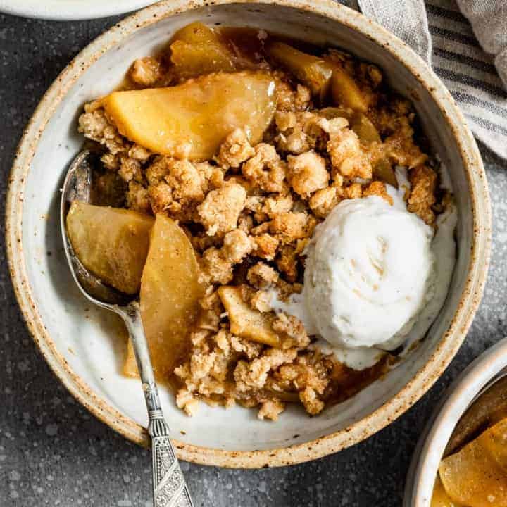 How to Make Gluten-Free Apple Crisp