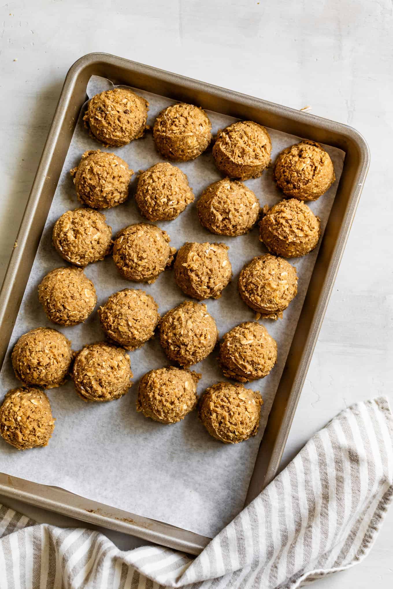 Gluten-Free Oatmeal Cookie Dough Balls