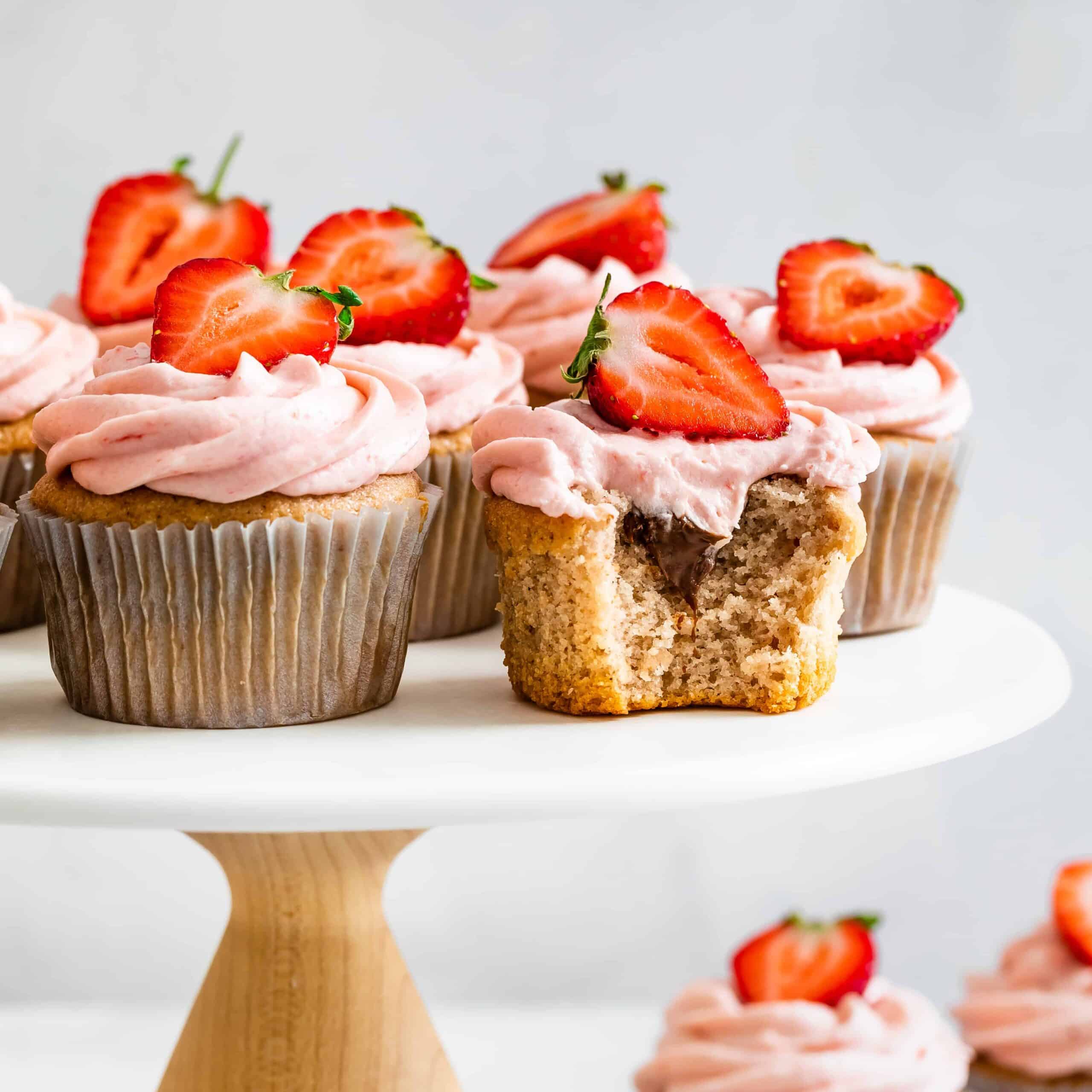 Nutella Stuffed Strawberry Cupcakes