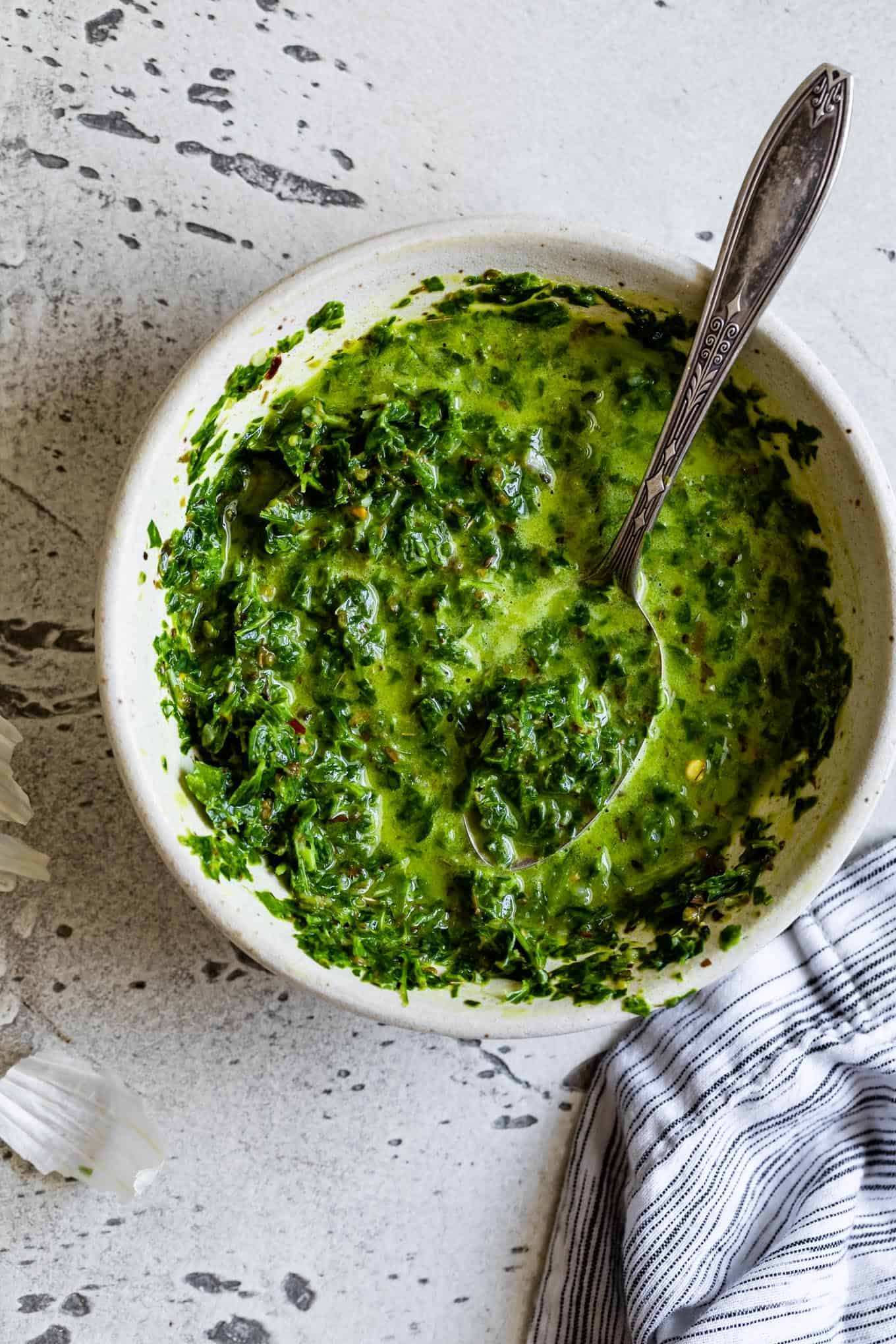 How to make parsley chimichurri