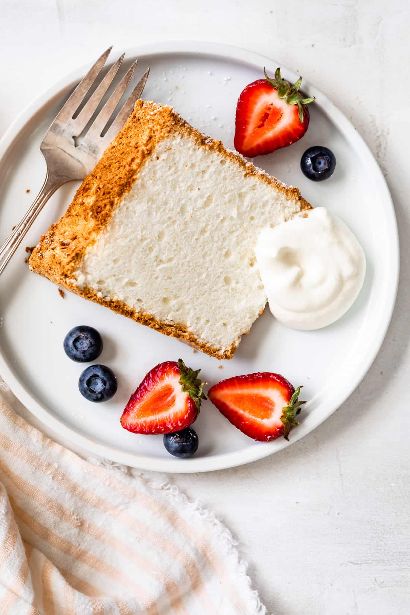 How to serve angel food cake