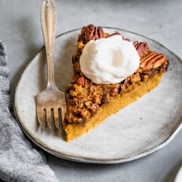 Crustless Pumpkin Pie with Pecan Topping