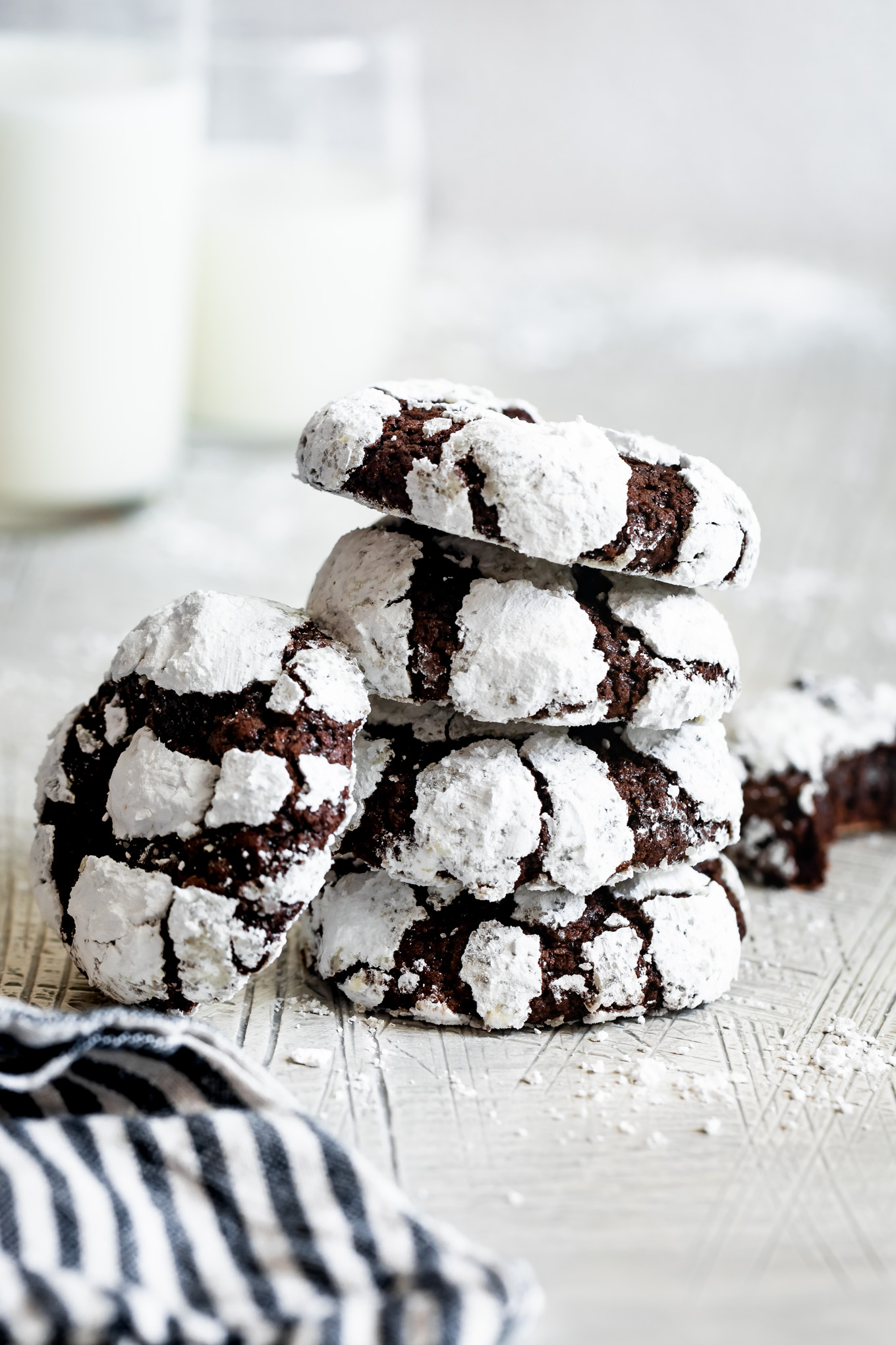 Fudgy Gluten-Free Chocolate Crinkle Cookies