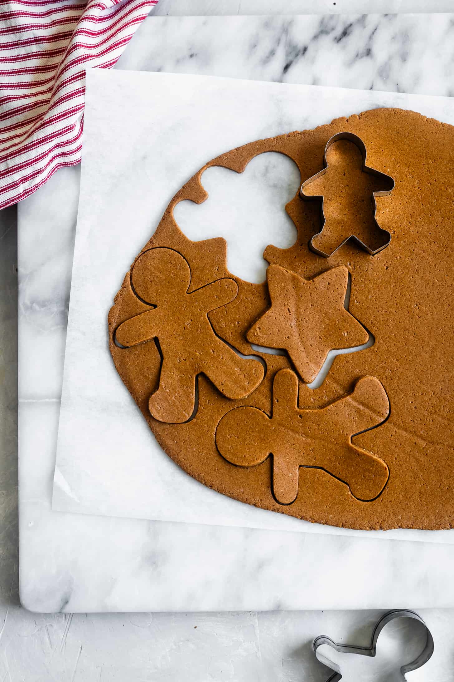 How to Cut-Out Gingerbread Cookies