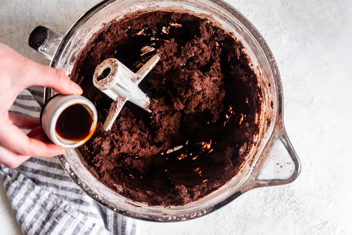 How to Make Chocolate Buttercream Frosting