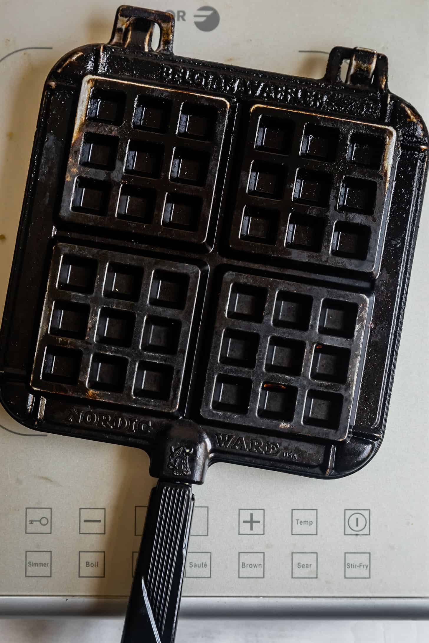 Closed Waffle Iron