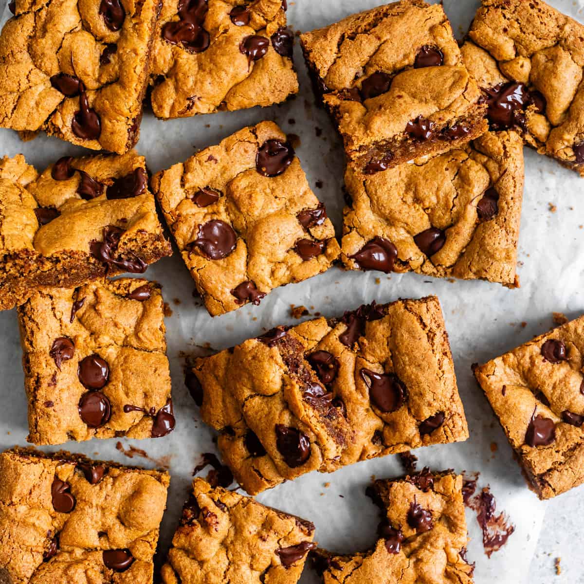 Gooey Chewy Gluten Free Pumpkin Chocolate Chip Blondies