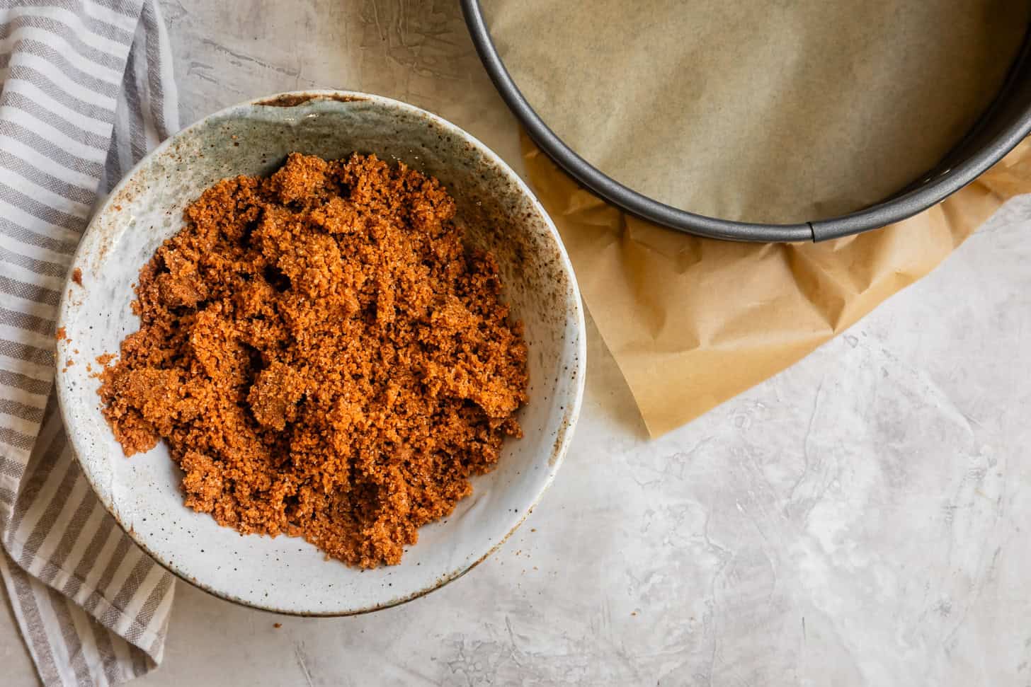 Gingersnap Crust Crumbs