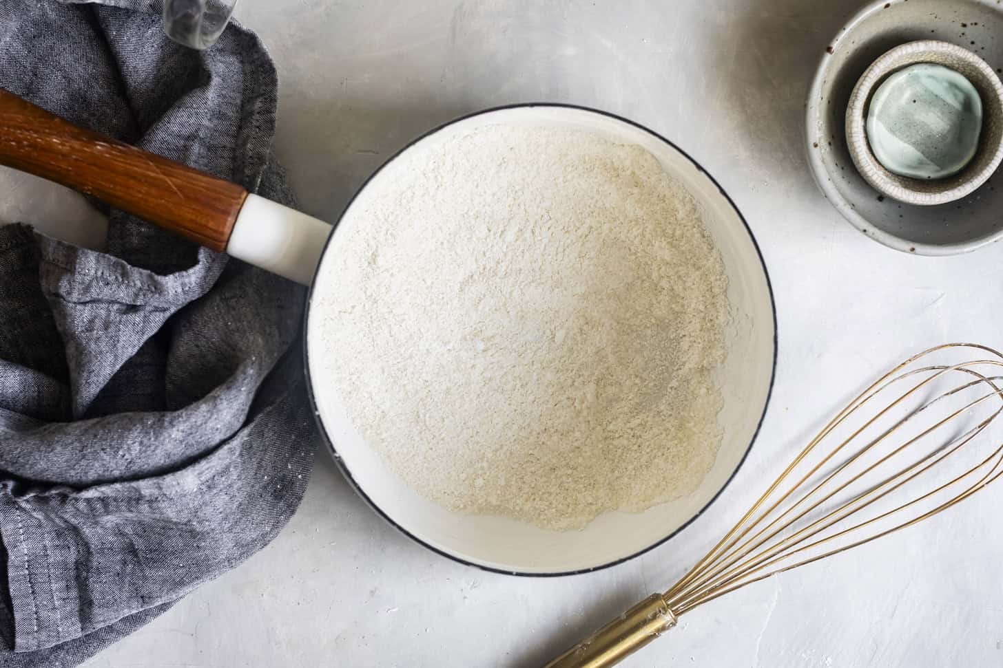 Whisking sugar and corn starch