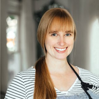 Sarah Menanix Author Photo